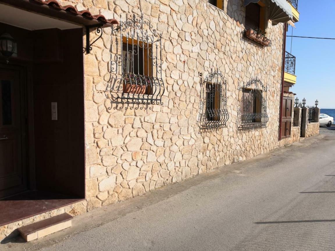 Comfortable Apartment Near The Central Beach Nea Skioni Esterno foto