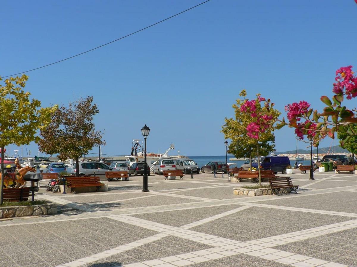 Comfortable Apartment Near The Central Beach Nea Skioni Esterno foto
